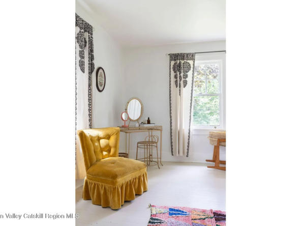 293 Linden Avenue, Red Hook, NY 12571-32