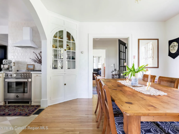 293 Linden Avenue, Red Hook, NY 12571-9