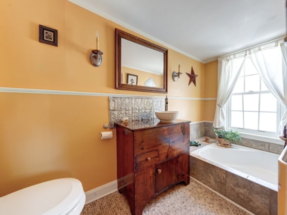 31-web-or-mls-114-elm-st