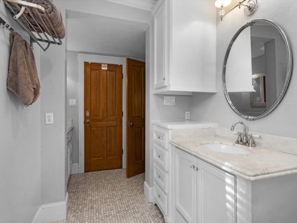 37-415 Houston St-037