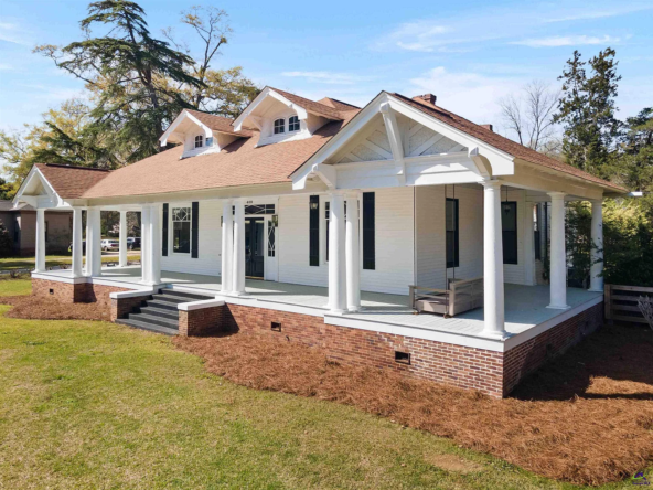409 Main St W, Marshallville, GA 31057-2