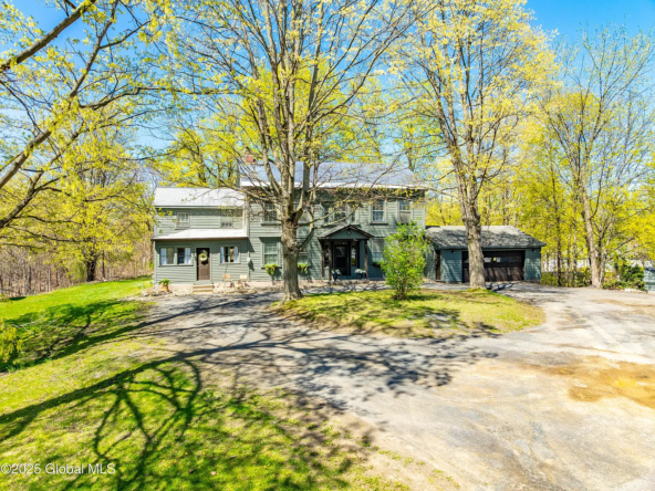 50 Phillips Road, Rensselaer, NY 12144-3