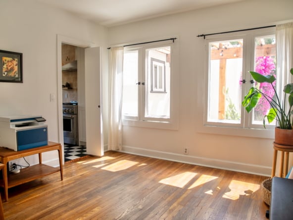 898 N CHESTER AVE - MLS -  - 53