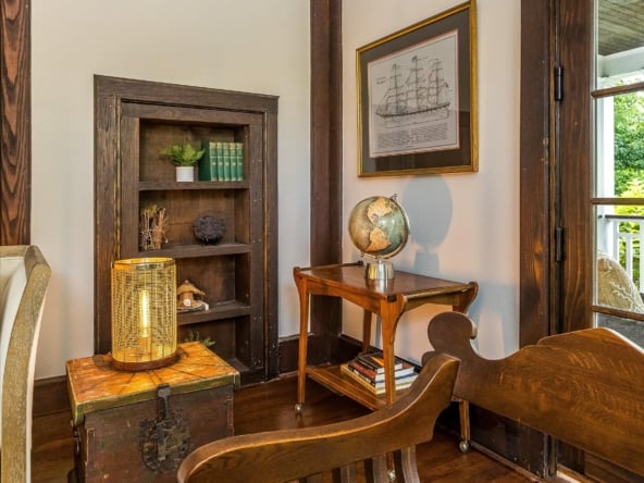 10-Living Room