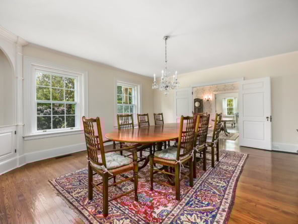 15 A -DINING ROOM