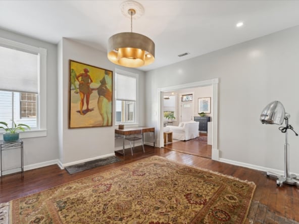 18-422-E-Gwinnett-St-Savannah-GA-31401-WindowStill-36