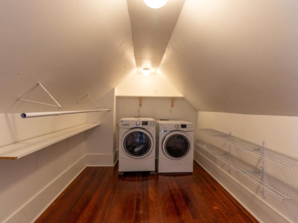 215 Dodge laundry room