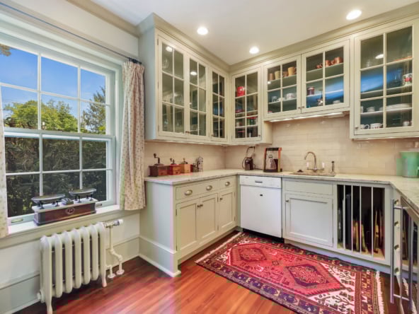 23-BUTLERS PANTRY