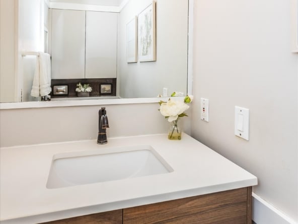 23-Powder Room