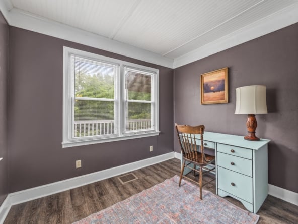 24-4569 Edgeland Rd-24