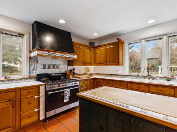 24-web-or-mls-127-webster-ave