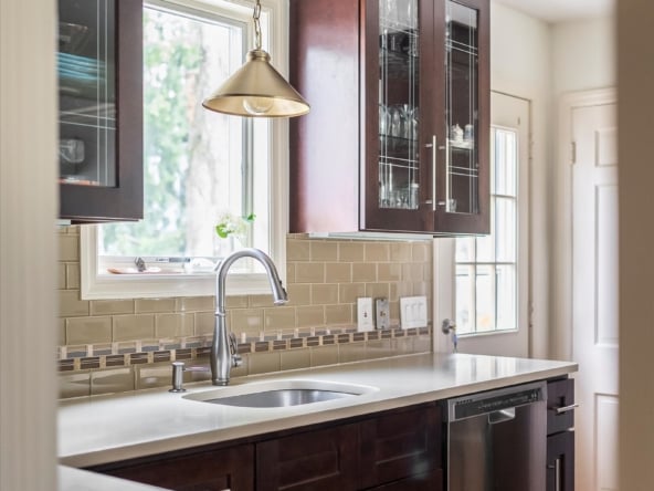 28-Kitchen Detail