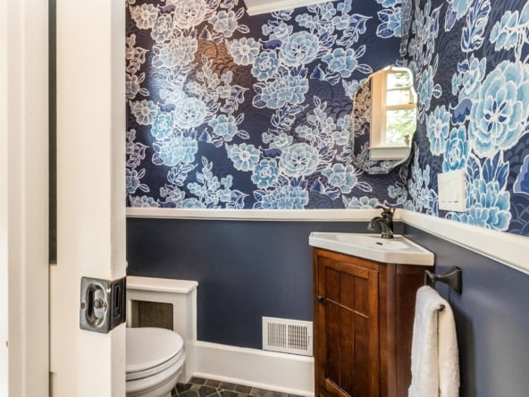 29-Powder Room