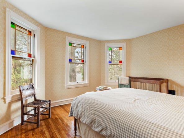 37-web-or-mls-127-webster-ave