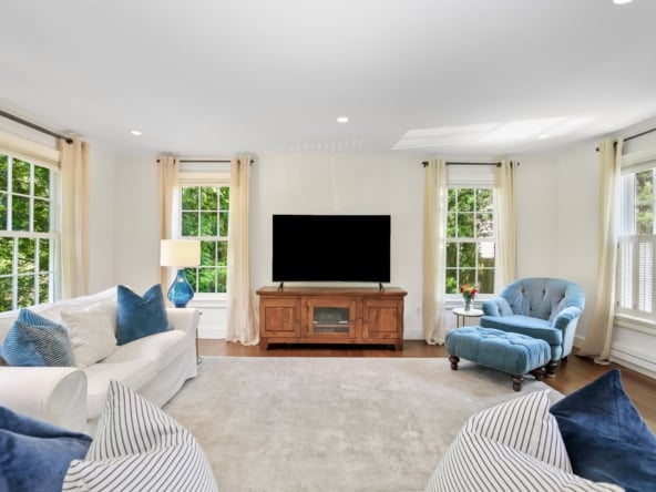 38-web-or-mls-216-hillspoint-rd