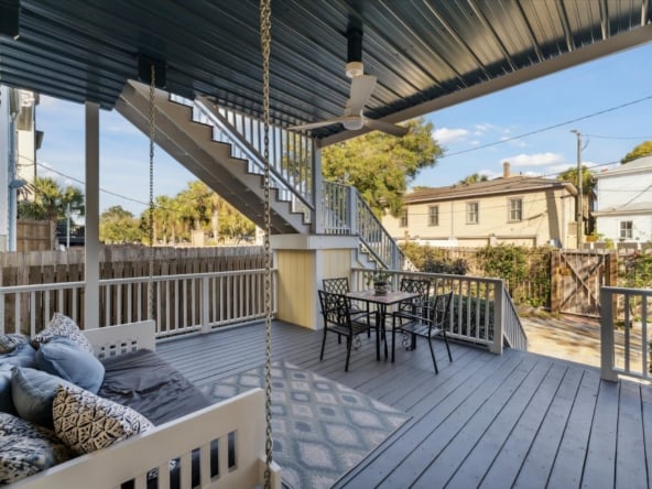 48-422-E-Gwinnett-St-Savannah-GA-31401-WindowStill-21