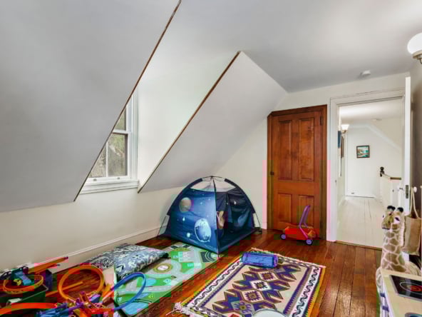 54-web-or-mls-127-webster-ave