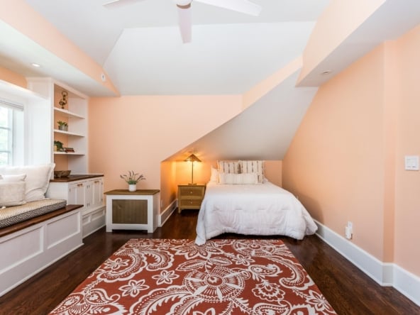 60-Bedroom