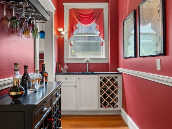 2 Melrose St, Adams, MA 01220-14