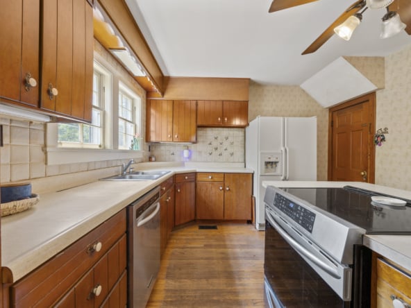 20-239 S Magnolia St-19