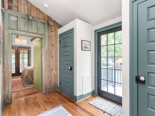 2411 Glencoe Street-24