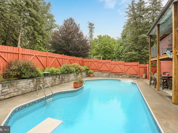 250 Big Spring Rd, Newville, PA 17241-47
