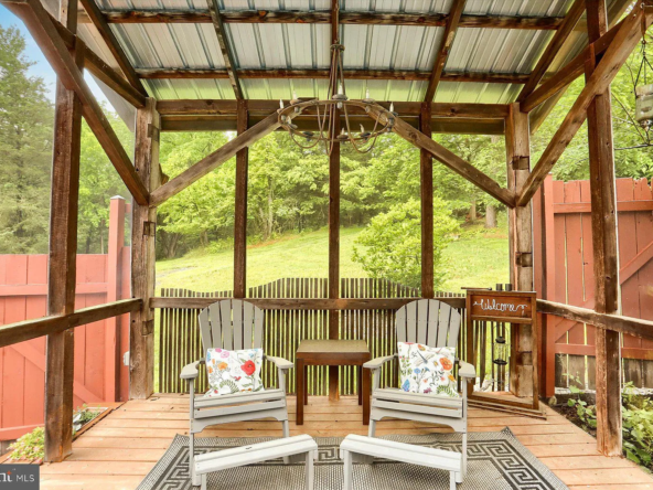 250 Big Spring Rd, Newville, PA 17241-48