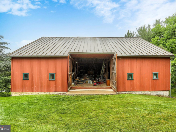 250 Big Spring Rd, Newville, PA 17241-55