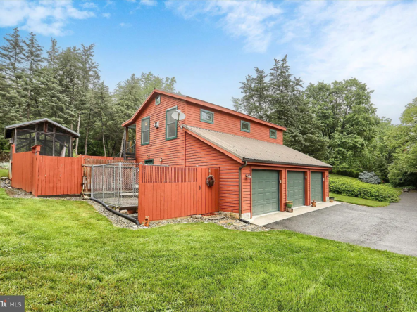 250 Big Spring Rd, Newville, PA 17241-56