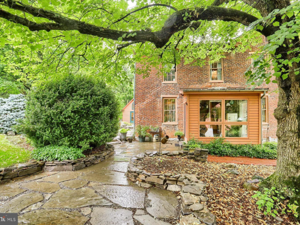 250 Big Spring Rd, Newville, PA 17241-57