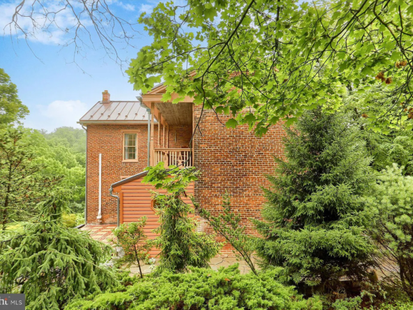 250 Big Spring Rd, Newville, PA 17241-61
