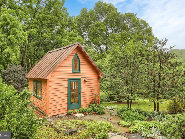 250 Big Spring Rd, Newville, PA 17241-62