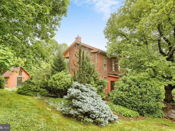 250 Big Spring Rd, Newville, PA 17241-63
