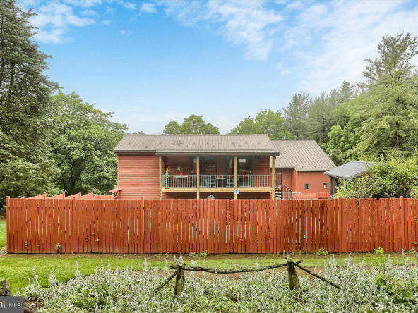 250 Big Spring Rd, Newville, PA 17241-67