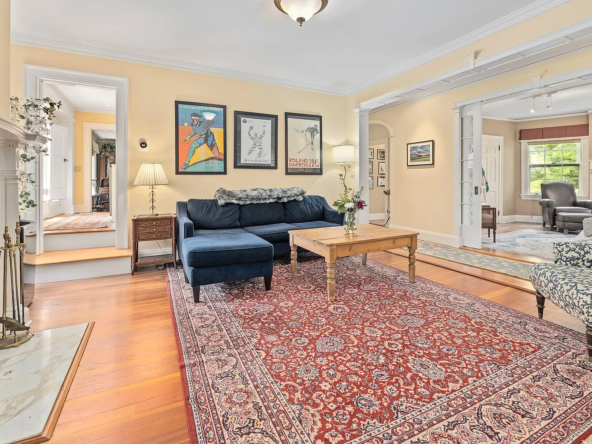 39 Elm Street #B, Woodstock, VT 05091-20