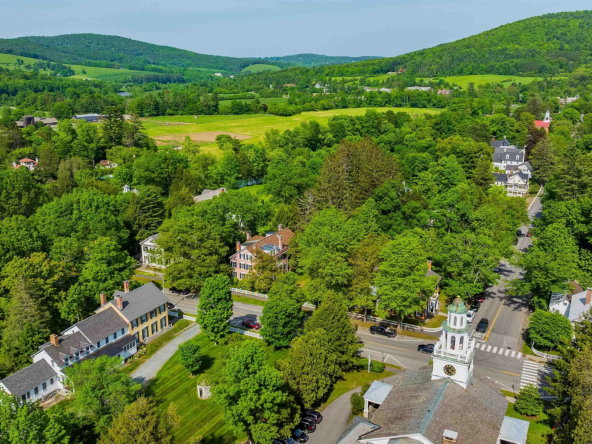 39 Elm Street #B, Woodstock, VT 05091-48