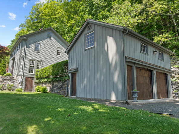 6 Landing Hill Road, East Haddam, CT 06423-30