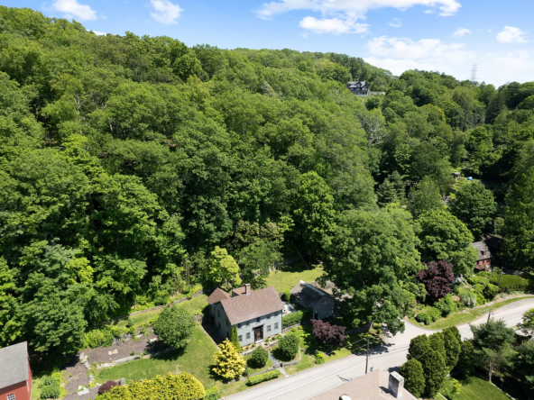 6 Landing Hill Road, East Haddam, CT 06423-33