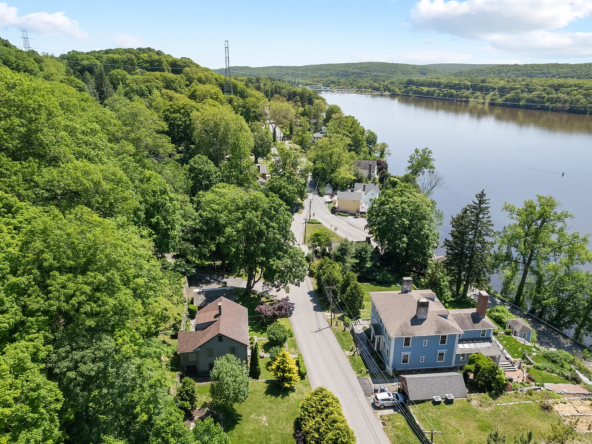 6 Landing Hill Road, East Haddam, CT 06423-4