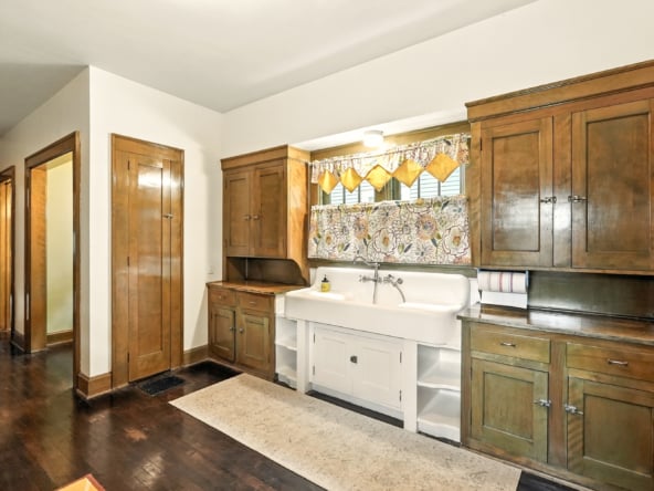 035-348NorthBroadwayStreet-NewPhiladelphia-OH-44663-FULL