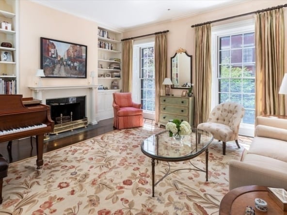 16 W Cedar St Boston, MA 02108-6