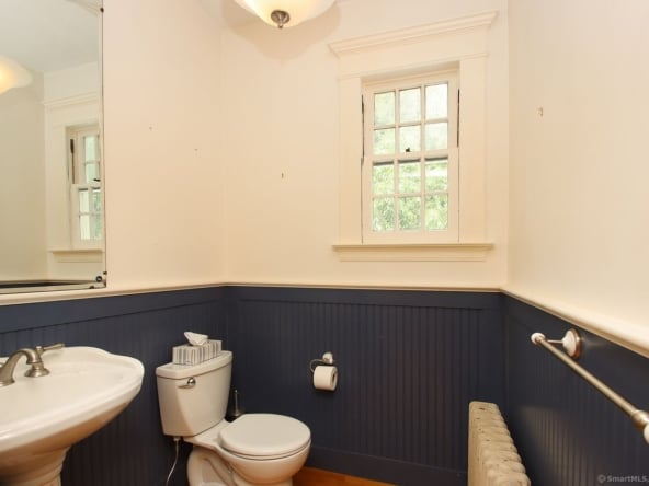 1666 Ridge Road North Haven, CT 06473-30