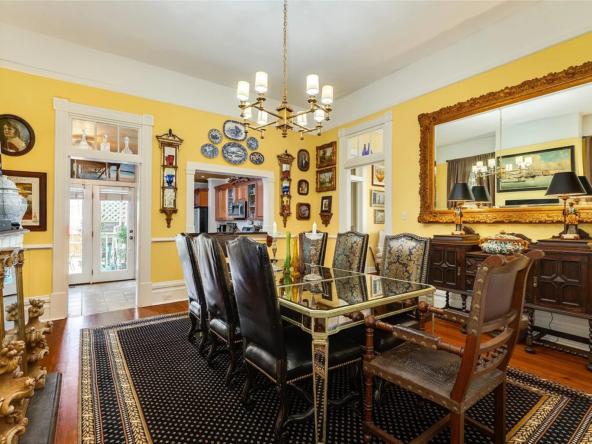 1823 Sealy St, Galveston, TX 77550-12