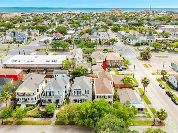 1823 Sealy St, Galveston, TX 77550-39