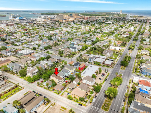 1823 Sealy St, Galveston, TX 77550-41