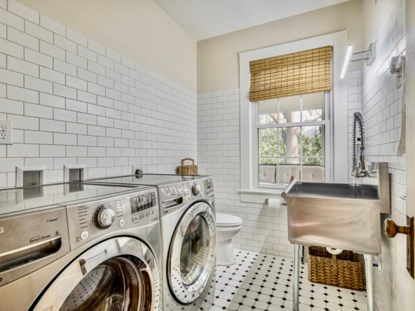 28-203 Norwood St SW-28