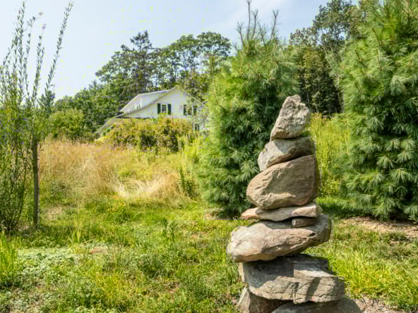 29 Cairn
