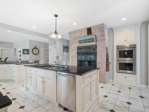 357 Wrights Crossing Road, Pomfret, CT 06259-14