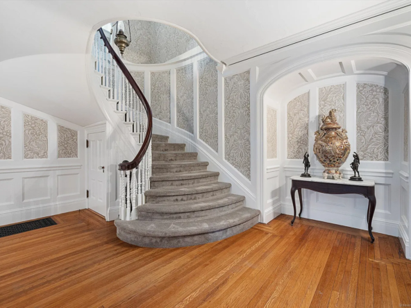 357 Wrights Crossing Road, Pomfret, CT 06259-25