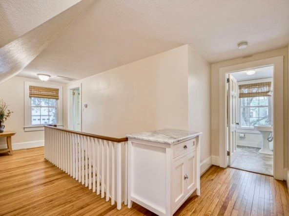 39-203 Norwood St SW-39